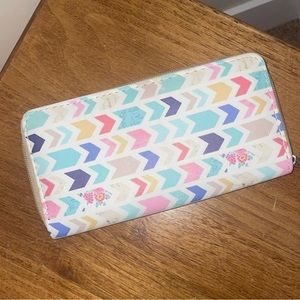 Free Add-on to Bundle** NWOT girly wallet geometric shapes
